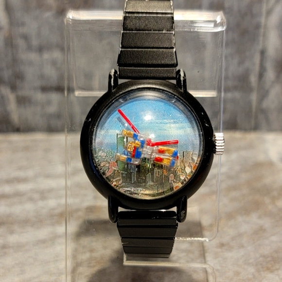 Vintage Out of Time Bubble Glass NYC & Flying Robot Transformer Wristwatch - Picture 1 of 10